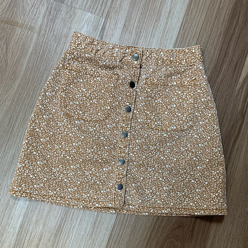 Button front tan skirt - Kimchi Blue by UO